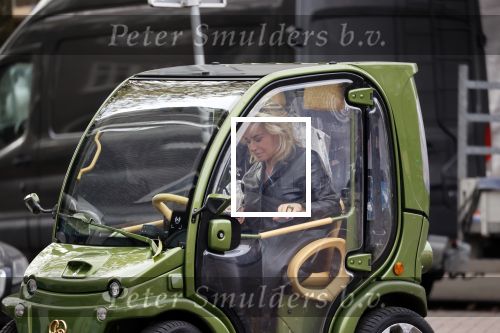 Amsterdam 24 november 2021
Connie Witteman doet boodschappen in haar Biro