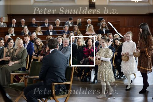 Amsterdam 25 november 2021
Thierry Baudet en Davide Heijmans trouwen in de Noorderkerk in Amsterdam. Davide vertrok met haar vader vanuit het Waldorf Astoria Hotel. bruidsmeisjes