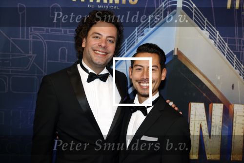 Almere 21 november 2021
Premiere van musical the Titanic in schouwburg Almere. Diederick Ensink met vriend
