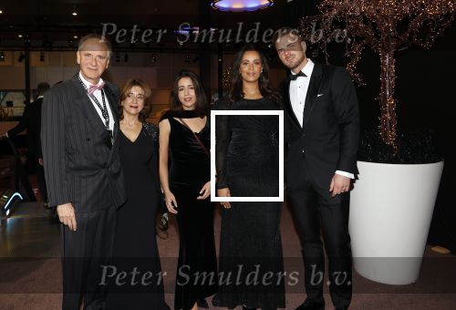 Amstrerdam 20 november 2021
VIP opening Masters Expo in de Rai . De fair heette voorheen Luxury fair. Erik de Vlieger met zijn vrouw en zoon Mick met zijn zwangere vrouw Dyantha Brooks
