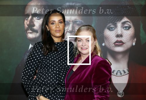 Amsterdam 23 november 2021
Premiere House of Gucci in pathe arena.
Dyantha Brooks kwam met haar schoonmoeder