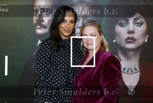 Amsterdam 23 november 2021
Premiere House of Gucci in pathe arena.
Dyantha Brooks kwam met haar schoonmoeder