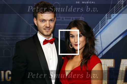Almere 21 november 2021
Premiere van musical the Titanic in schouwburg Almere. esmee Dekker met haar vriend