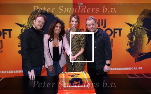 Amsterdam 30 november 2021
Presentatie cast Hij gelooft in mij met oa Martijn Fischer Roosmarijn Luyten Fabian Jansen Annick Boer en rachel Hazes .