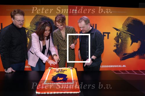 Amsterdam 30 november 2021
Presentatie cast Hij gelooft in mij met oa Martijn Fischer Roosmarijn Luyten Fabian Jansen Annick Boer en rachel Hazes .