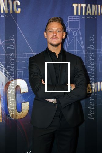 Almere 21 november 2021
Premiere van musical the Titanic in schouwburg Almere. Ferry Doedens kwam met zijn manager Christian Looman