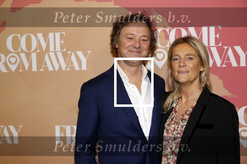 Rotterdam 18 november 2021
Premiere Come from away in het nieuwe Luxor theater.
Frits Sissing met zijn vrouw