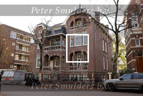 Amsterdam 23 november 2021
De verbouwing van het huis van Gigi ravelli en haar man Roger Hodenius is eibdelijk klaar . De verbouwing heeft bijna 4 jaar geduurd.