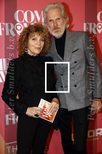 Rotterdam 18 november 2021
Premiere Come from away in het nieuwe Luxor theater.
henriette Tol met haar man