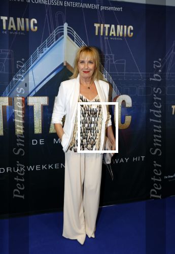 Almere 21 november 2021
Premiere van musical the Titanic in schouwburg Almere. Paul Groot en Inge Ipenburg
