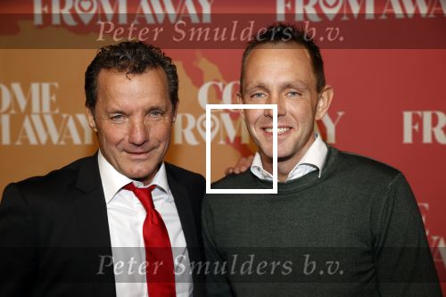 Rotterdam 18 november 2021
Premiere Come from away in het nieuwe Luxor theater.
John de Bever met partner Kees