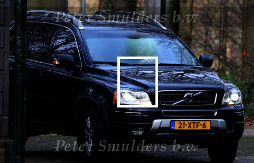 Den Haag 7 december 2021
Prinses Amalia is vandaag 18 jaar oud geworden . Prinses Amalia is met haar moeder Koningin Maxima wezen winkelen .