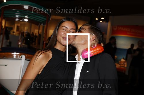 Amstrerdam 20 november 2021
VIP opening Masters Expoin de Rai .
Lil Kleine met zijn vriendin Jaimie Vaes