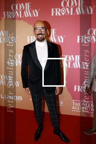 Rotterdam 18 november 2021
Premiere Come from away in het nieuwe Luxor theater.
Maik de Boer