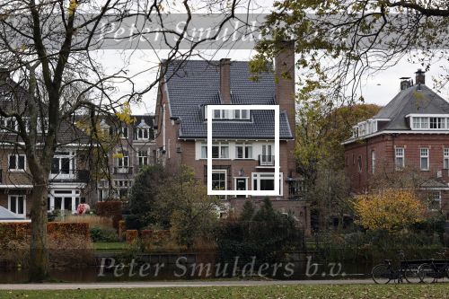 Amsterdamn 24 november 2021
Marco v Basten en zijn vrouw Liesbeth hebben hun huis aan het vondelpark verkocht voor 13.5 miljoen euro.