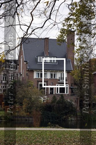 Amsterdamn 24 november 2021
Marco v Basten en zijn vrouw Liesbeth hebben hun huis aan het vondelpark verkocht voor 13.5 miljoen euro.