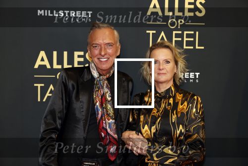 Amsterdam 1 november 2021
Premiere alles op tafel in het deLamar theater.
Martien Meiland en Erica meiland