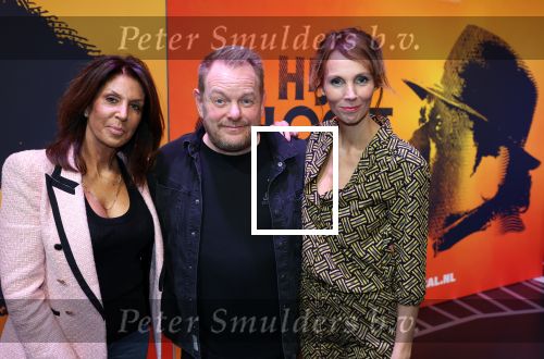 Amsterdam 30 november 2021
Presentatie cast Hij gelooft in mij met oa Martijn Fischer Roosmarijn Luyten Fabian Jansen Annick Boer en rachel Hazes .