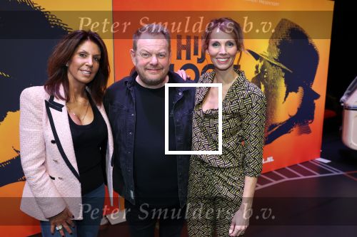 Amsterdam 30 november 2021
Presentatie cast Hij gelooft in mij met oa Martijn Fischer Roosmarijn Luyten Fabian Jansen Annick Boer en rachel Hazes .