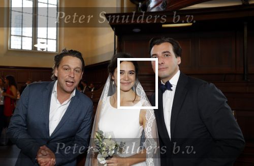 Amsterdam 25 november 2021
Thierry Baudet en Davide Heijmans trouwen in de Noorderkerk in Amsterdam. Davide vertrok met haar vader vanuit het Waldorf Astoria Hotel. Matthijs Albers