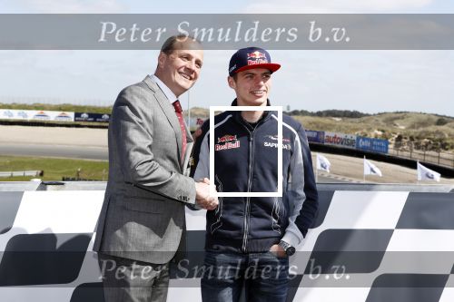 Zandvoort 20 april 2016
Persconferentie Max Verstapen ivm race event ism met Circuitpark Zandvoort en Jumbo.
Prins Bernhard Junior Jos Verstappen en Frits v Eerd waren aanwezig.