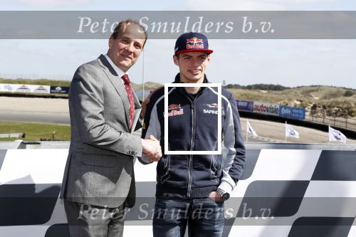 Zandvoort 20 april 2016
Persconferentie Max Verstapen ivm race event ism met Circuitpark Zandvoort en Jumbo.
Prins Bernhard Junior Jos Verstappen en Frits v Eerd waren aanwezig.