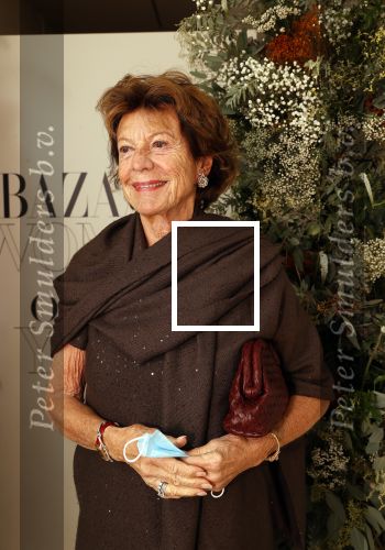 Amsterdam november 2021
Diner bij Harpers Bazaar. neelie Kroes
