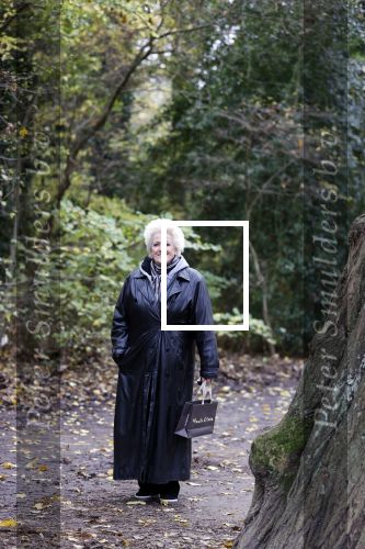 Amsterdam Vondelpark 24 november 2021
Pamela Teves aan het wandelen in het vondelpark