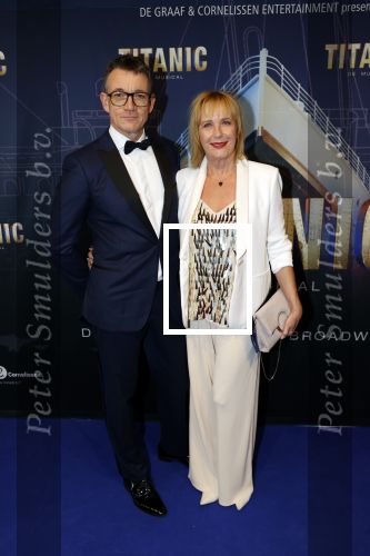 Almere 21 november 2021
Premiere van musical the Titanic in schouwburg Almere. Paul Groot en Inge Ipenburg