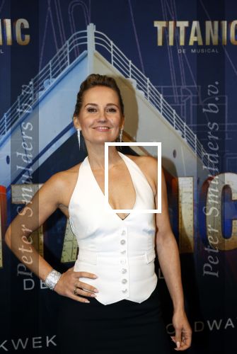 Almere 21 november 2021
Premiere van musical the Titanic in schouwburg Almere. Lone v Roosendaal en Peggy Vrijens