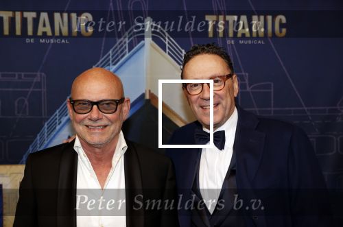 Almere 21 november 2021
Premiere van musical the Titanic in schouwburg Almere. Peter Douglas en Sjoerd Pleijsier
