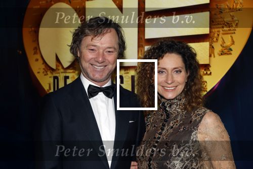 Aalsmeer 28 november 2021
Premiere One de musical . Frits Sissing kwam met Pia Douwes