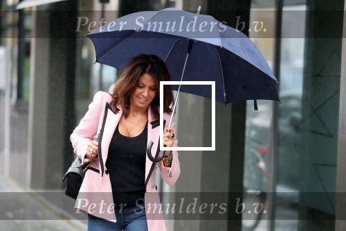Amsterdam 30 november 2021
Rachel hazes onder paraplu.