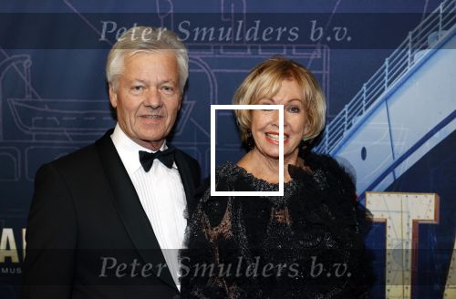 Almere 21 november 2021
Premiere van musical the Titanic in schouwburg Almere. Ria Valk met haar vriend