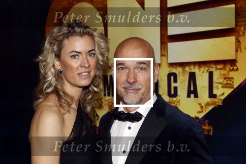 Aalsmeer 28 november 2021
Premiere One de musical . Rob Kamphues en zijn vriendin Kristi