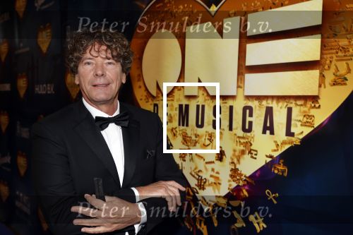 Aalsmeer 28 november 2021
Premiere One de musical . Roel Pieters met zijn gezin