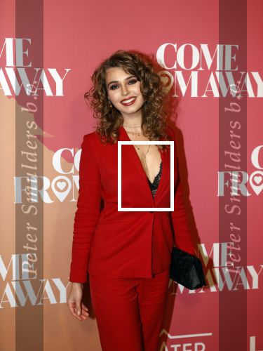 Rotterdam 18 november 2021
Premiere Come from away in het nieuwe Luxor theater.
Tessa-Sunniva van Tol