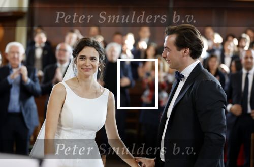 Amsterdam 25 november 2021
Thierry Baudet en Davide Heijmans trouwen in de Noorderkerk in Amsterdam. Davide vertrok met haar vader vanuit het Waldorf Astoria Hotel.