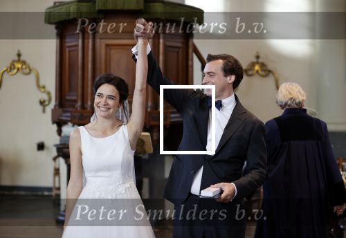 Amsterdam 25 november 2021
Thierry Baudet en Davide Heijmans trouwen in de Noorderkerk in Amsterdam. Davide vertrok met haar vader vanuit het Waldorf Astoria Hotel.