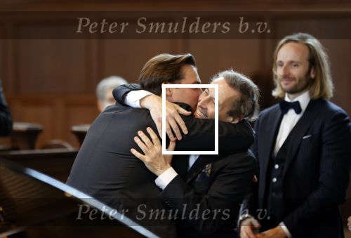 Amsterdam 25 november 2021
Thierry Baudet en Davide Heijmans trouwen in de Noorderkerk in Amsterdam. Davide vertrok met haar vader vanuit het Waldorf Astoria Hotel. Thierry met zijn vader