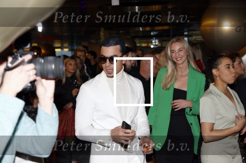 Amsterdam 23 november 2021
Premiere House of Gucci in pathe arena. Timor Steffens met vriendin Saskia Koelwijn