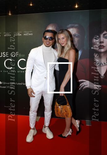 Amsterdam 23 november 2021
Premiere House of Gucci in pathe arena. Timor Steffens met vriendin Saskia Koelwijn
