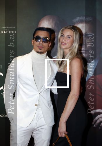 Amsterdam 23 november 2021
Premiere House of Gucci in pathe arena. 
Timor Steffens en vriendin Zoe Ivory
