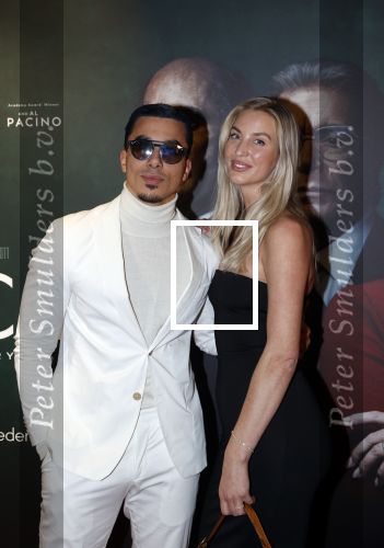 Amsterdam 23 november 2021
Premiere House of Gucci in pathe arena. 
Timor Steffens en vriendin Zoe Ivory