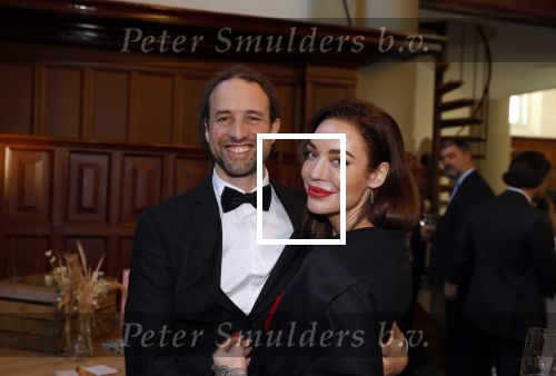 Amsterdam 25 november 2021
Thierry Baudet en Davide Heijmans trouwen in de Noorderkerk in Amsterdam. Willem Engel en Dorien Rose hebben een relatie