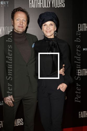 Amsterdam 19 december 2022
Premiere Faithfully Yours in Tuschinski
Anita Witzier met partner Michel Nillesen