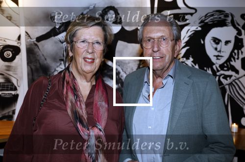 Zeist 27 november 2022
Presentatie boek en concert Laura Fygi in in Fygi Hotel.
Laura krijgt ook nog een koninklijke onderscheiding. Annemarie Jorritsma met haar man