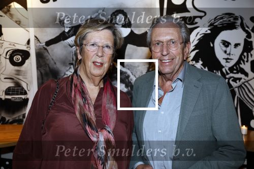 Zeist 27 november 2022
Presentatie boek en concert Laura Fygi in in Fygi Hotel.
Laura krijgt ook nog een koninklijke onderscheiding. Annemarie Jorritsma met haar man