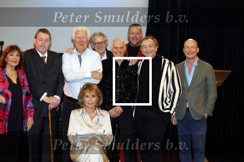 Amsterdam 17 november 2022
In theater Betty Asfalt viert Annemarie Oster haar 80e verjaardag .