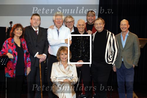 Amsterdam 17 november 2022
In theater Betty Asfalt viert Annemarie Oster haar 80e verjaardag .